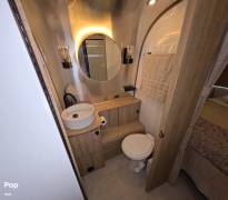 2022 Airstream Pottery Barn 28RBQ, $ 117,000