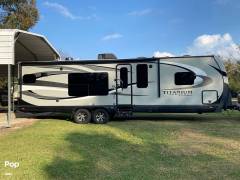 2019 Outdoors RV Titanium 280RKS, $ 39,000