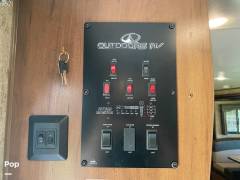 2019 Outdoors RV Titanium 280RKS, $ 39,000