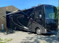 2022 Holiday Rambler Invicta 34MB, $ 99,995