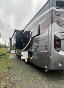 2022 Holiday Rambler Invicta 34MB, $ 99,995