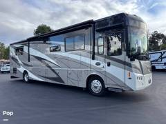 2009 Winnebago Tour 40KD, $ 73,000