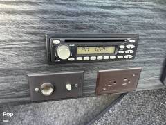2009 Winnebago Tour 40KD, $ 73,000