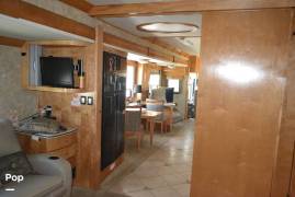2008 Gulf Stream Tour Master T45G Constellation, $ 125,000