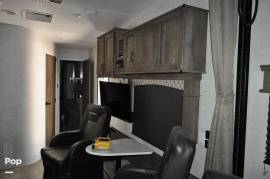 2021 Forest River Shockwave T24RQGMX, $ 43,450
