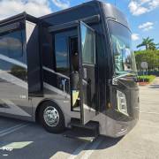 2021 Thor Motor Coach Venetian B42, $ 294,900
