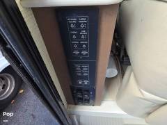 2022 Thor Motor Coach Aria 4000, $ 227,000