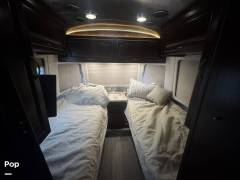 2020 Airstream Classic 30RB Twin, $ 88,999