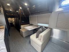 2020 Airstream Classic 30RB Twin, $ 88,999