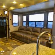 2016 Keystone Fuzion Chrome 420, $ 49,499