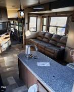 2016 Keystone Fuzion Chrome 420, $ 49,499