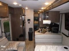 2022 Thor Industries Freedom Traveler A32, $ 87,000