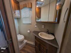 2013 Newmar Canyon Star 3610, $ 70,000