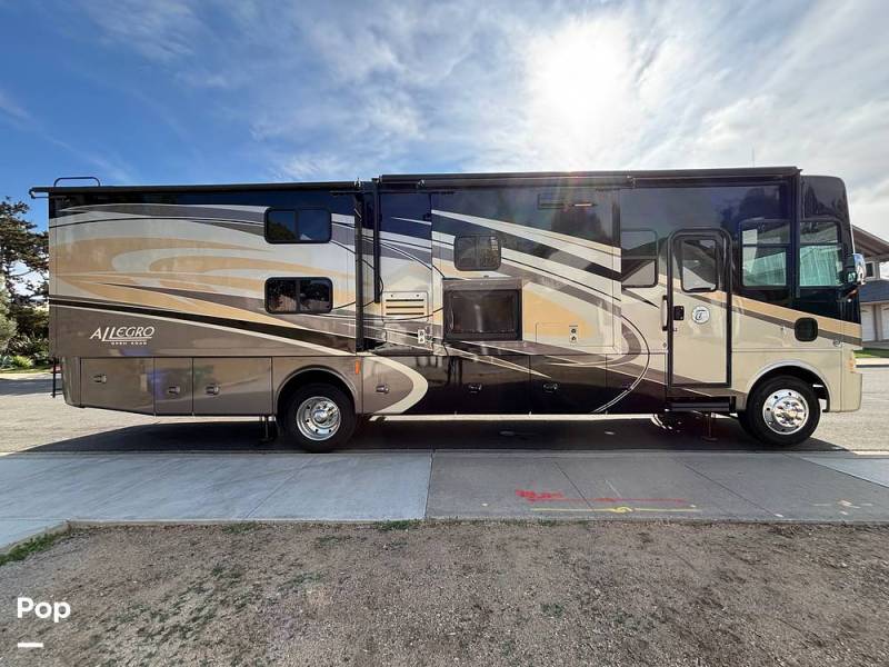 2015 Tiffin Allegro Open Road 35QBA, $ 84,000