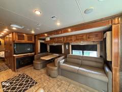 2015 Tiffin Allegro Open Road 35QBA, $ 84,000