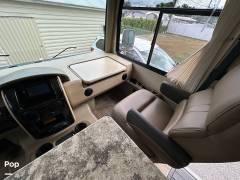 2014 Thor Motor Coach Miramar 34.2, $ 65,950