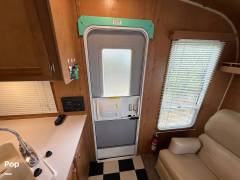 2018 Riverside RV White Water Retro 526RL, $ 18,000