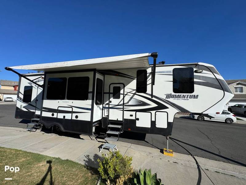 2017 Grand Design Momentum 350M, $ 53,400