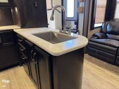 2017 Grand Design Momentum 350M, $ 53,400