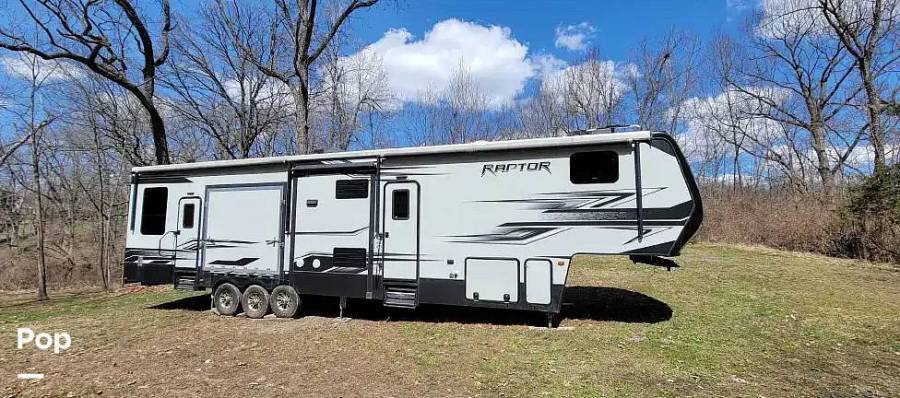 2017 Keystone Raptor 428SP, $ 66,700