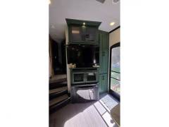 2017 Keystone Raptor 428SP, $ 66,700
