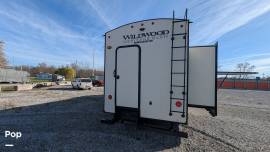 2022 Forest River Wildwood Heritage Glen 356QB, $ 42,000