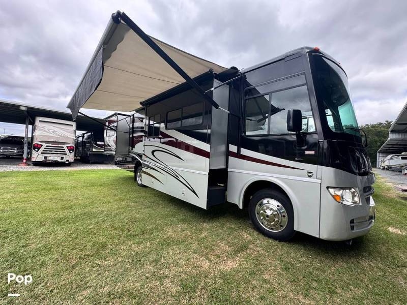 2012 Winnebago Sightseer 33C, $ 45,000