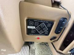 2012 Winnebago Sightseer 33C, $ 45,000