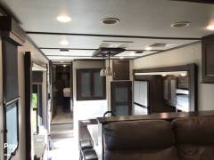 2021 Grand Design Momentum 376TH, $ 70,500