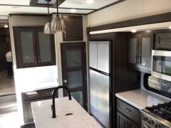 2021 Grand Design Momentum 376TH, $ 70,500