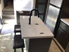 2021 Grand Design Momentum 376TH, $ 70,500