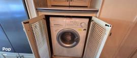 2005 Newmar Essex 4503 Westminster, $ 115,000