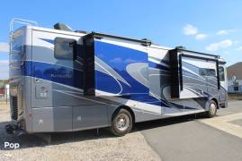 2020 Holiday Rambler Navigator 38K, $ 169,000