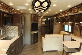 2020 Holiday Rambler Navigator 38K, $ 169,000
