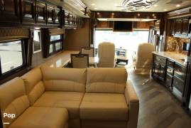 2020 Holiday Rambler Navigator 38K, $ 169,000