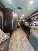 2018 Thor Motor Coach Hurricane 34J, $ 77,800