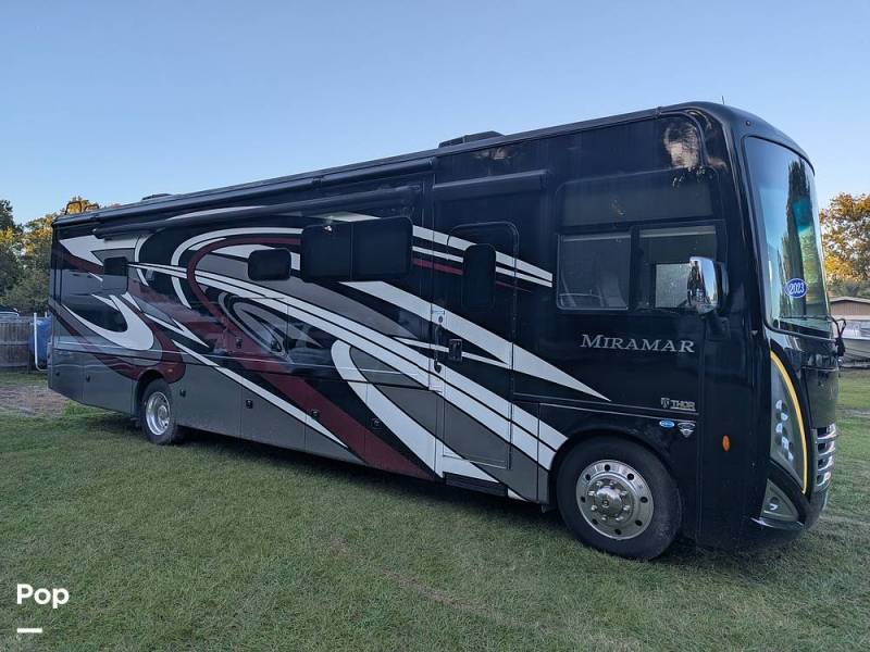 2023 Thor Motor Coach Miramar 35.2, $ 140,000