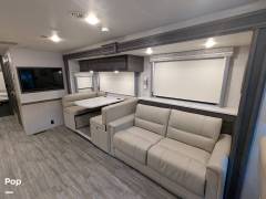 2023 Thor Motor Coach Miramar 35.2, $ 140,000