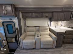 2023 Thor Motor Coach Miramar 35.2, $ 140,000
