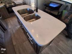 2021 Keystone Montana 3231CK, $ 32,999