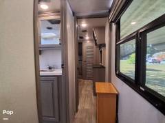 2021 Keystone Montana 3231CK, $ 32,999