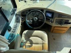 2004 Monaco Knight 38PDQ, $ 35,000