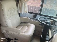 2004 Monaco Knight 38PDQ, $ 35,000