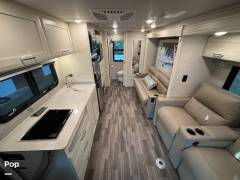 2021 Tiffin Wayfarer 25RW, $ 99,000