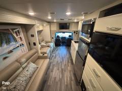 2021 Tiffin Wayfarer 25RW, $ 99,000