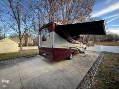 2021 Tiffin Wayfarer 25RW, $ 99,000