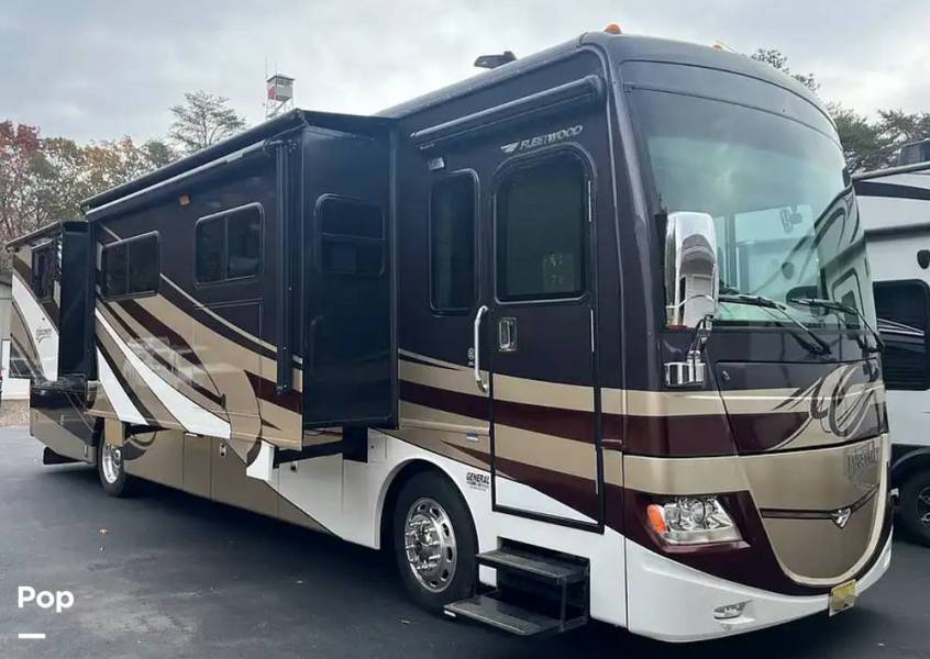 2013 Fleetwood Discovery 36J, $ 107,000