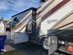 2013 Fleetwood Discovery 36J, $ 107,000