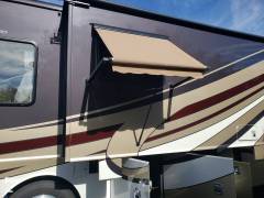 2013 Fleetwood Discovery 36J, $ 107,000