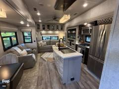 2021 Palomino Columbus 382FB, $ 65,500